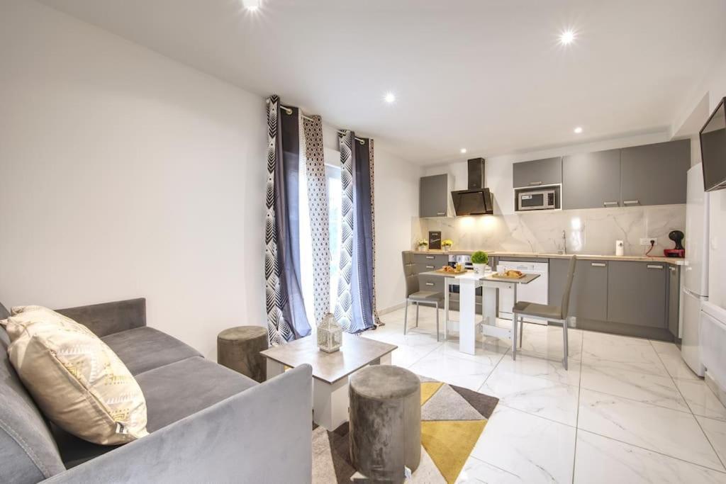 Appt P2 De 1 A 6 Pers A Rognac Apartment Ngoại thất bức ảnh