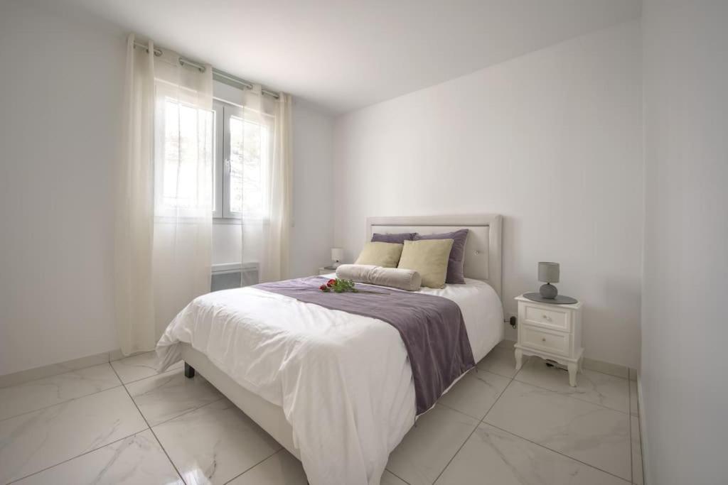 Appt P2 De 1 A 6 Pers A Rognac Apartment Ngoại thất bức ảnh