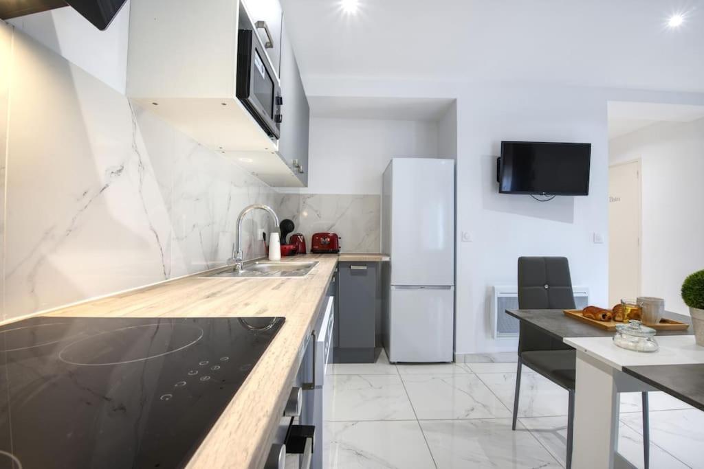 Appt P2 De 1 A 6 Pers A Rognac Apartment Ngoại thất bức ảnh
